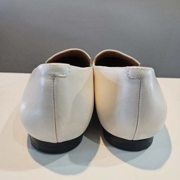 Nine West Womens 9M Flats Loafers Pointed Toe Cream Ivory Leather Upper - Picture 6 of 10